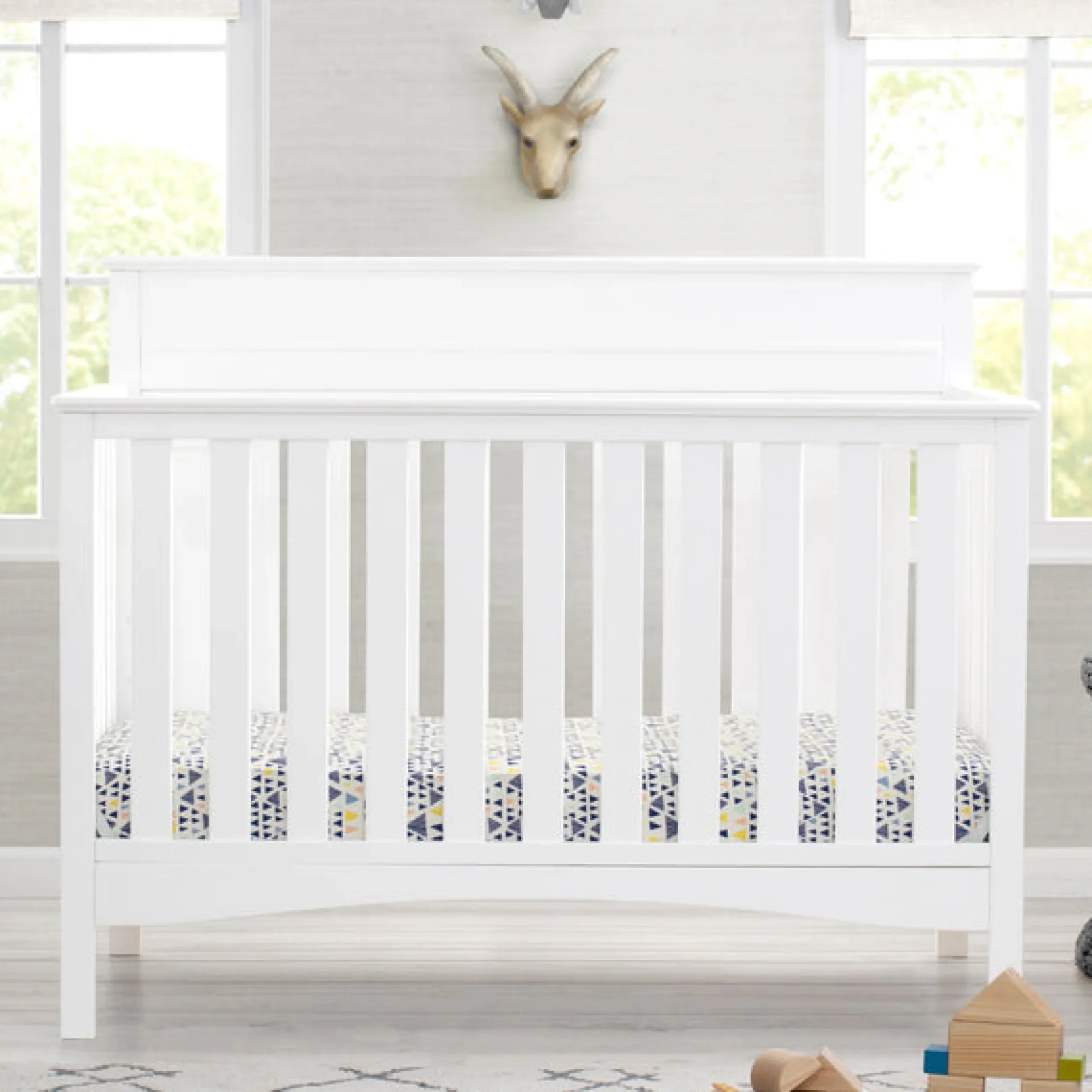 Skylar 4-in-1 Convertible Crib